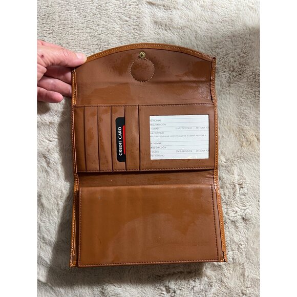 Dooney & Bourke Pebbled Leather Wallet W/ Coin Compartment & Card Slots - Picture 8 of 15